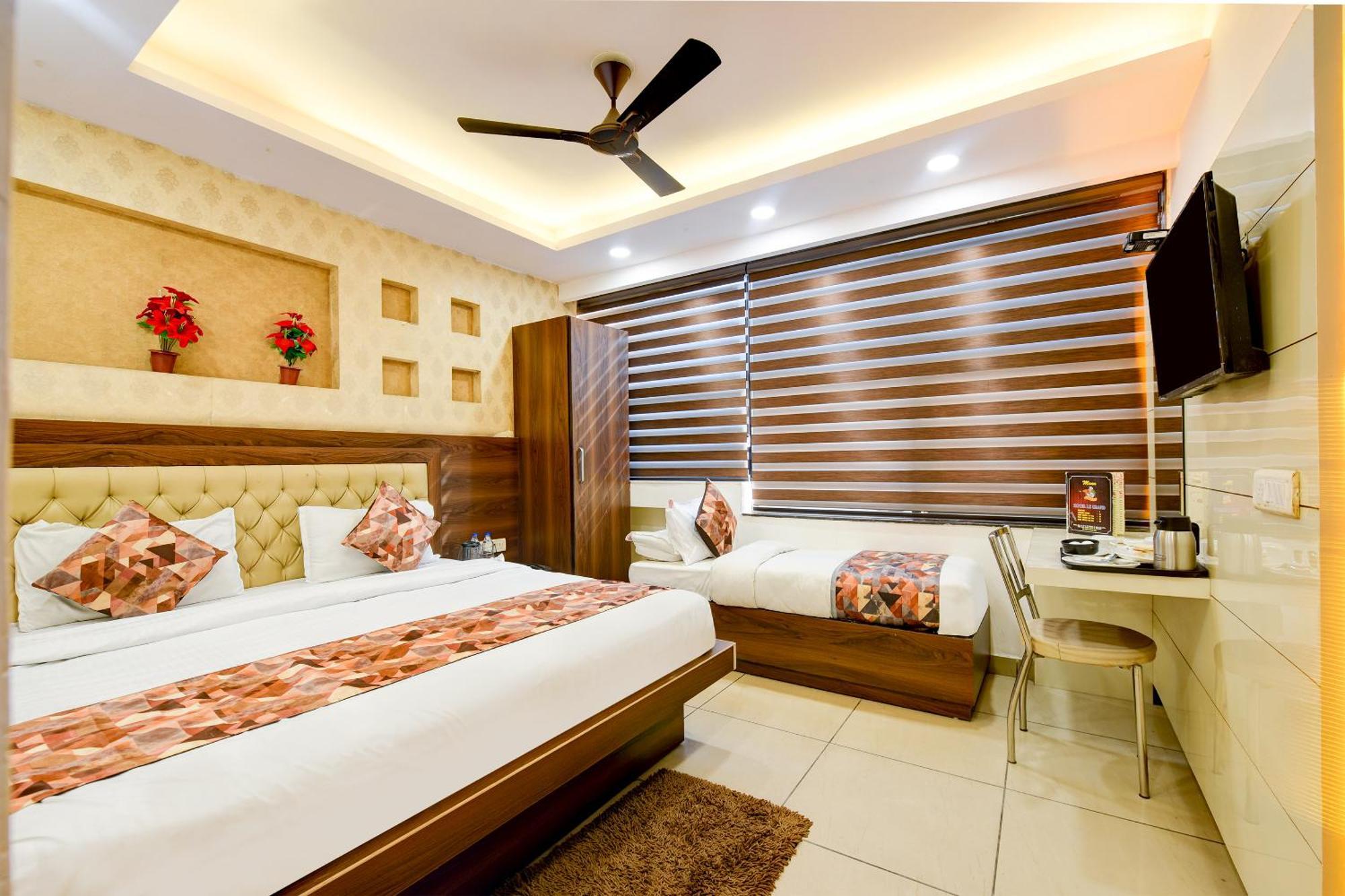 Hotel Le Grand - Walk-In From Rk Ashram Metro Station New Delhi Exterior photo