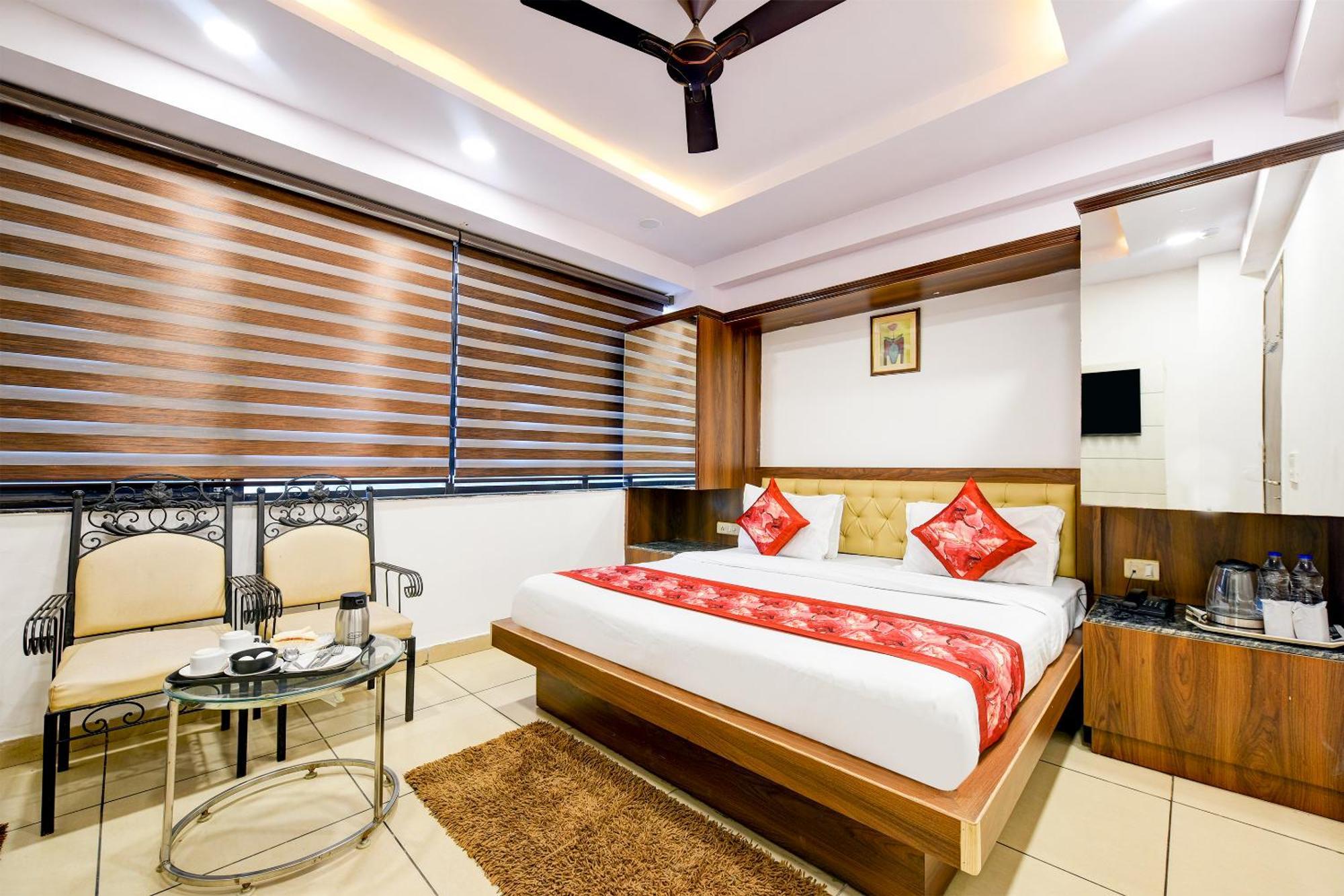Hotel Le Grand - Walk-In From Rk Ashram Metro Station New Delhi Exterior photo