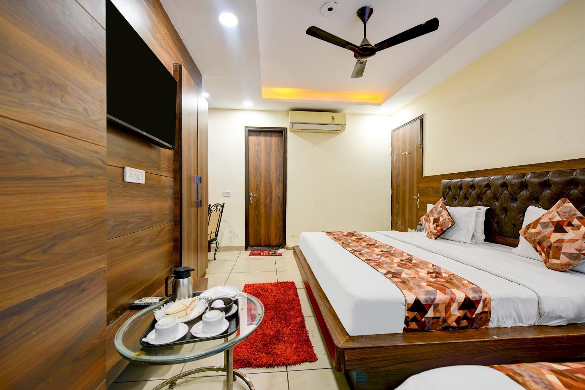 Hotel Le Grand - Walk-In From Rk Ashram Metro Station New Delhi Exterior photo